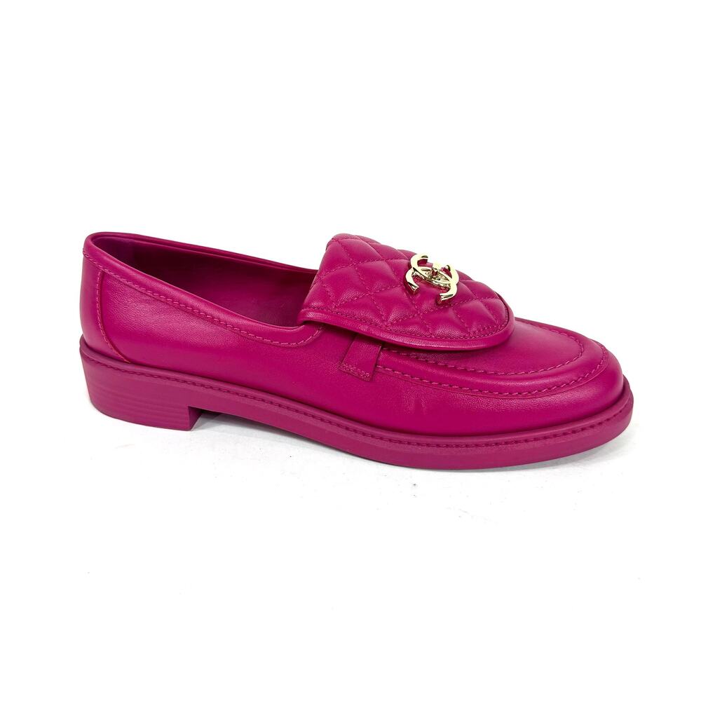 Chanel Quilted Turn-Lock Loafers Fuchsia Pink Gold Tone CC Leather Moccasin 41
